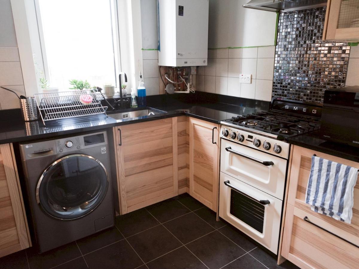 Pass The Keys Cozy Two Bed Flat Near Glasgow Airport & Πέισλι Εξωτερικό φωτογραφία