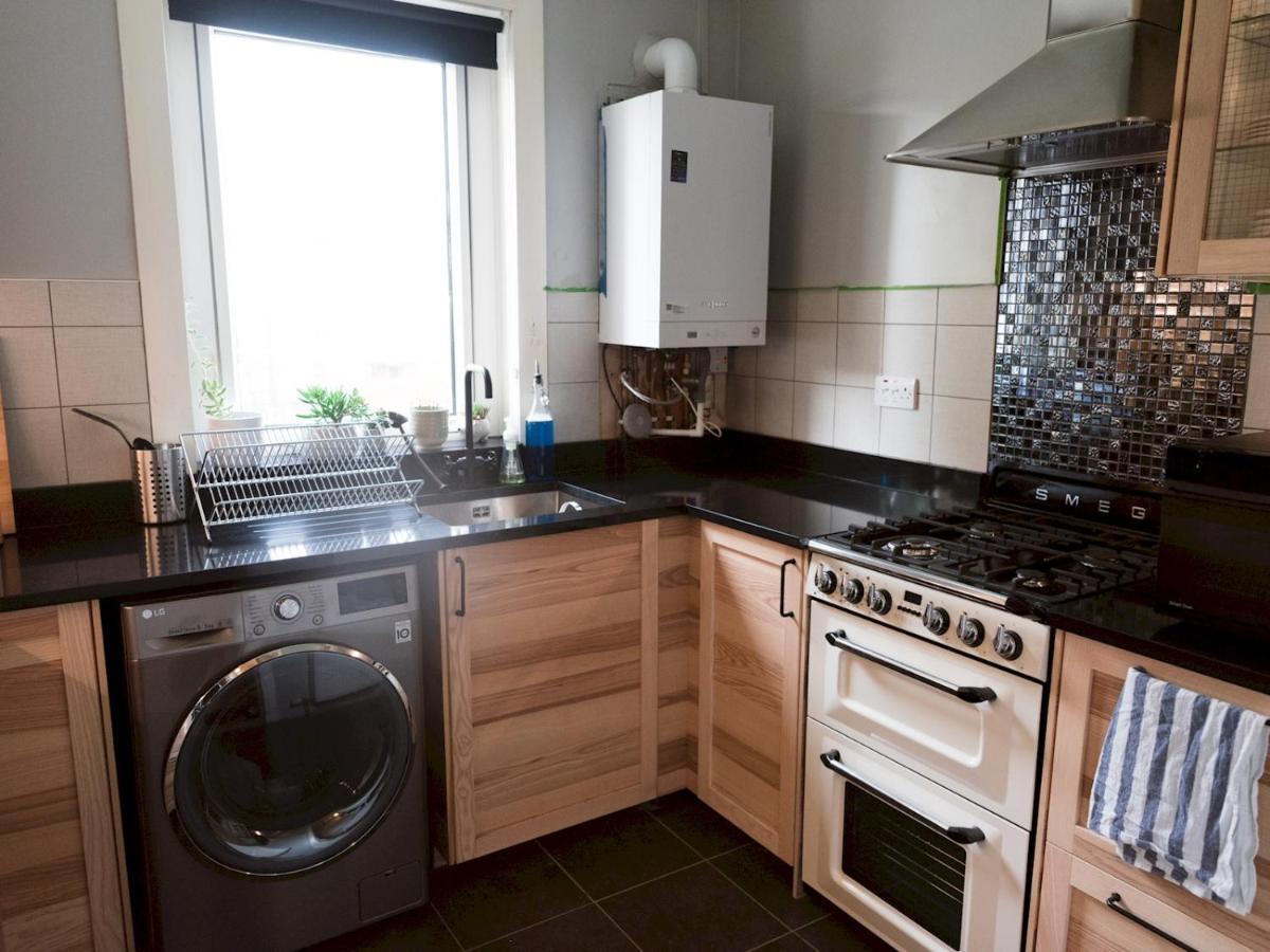 Pass The Keys Cozy Two Bed Flat Near Glasgow Airport & Πέισλι Εξωτερικό φωτογραφία