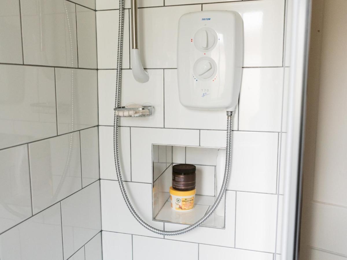 Pass The Keys Cozy Two Bed Flat Near Glasgow Airport & Πέισλι Εξωτερικό φωτογραφία