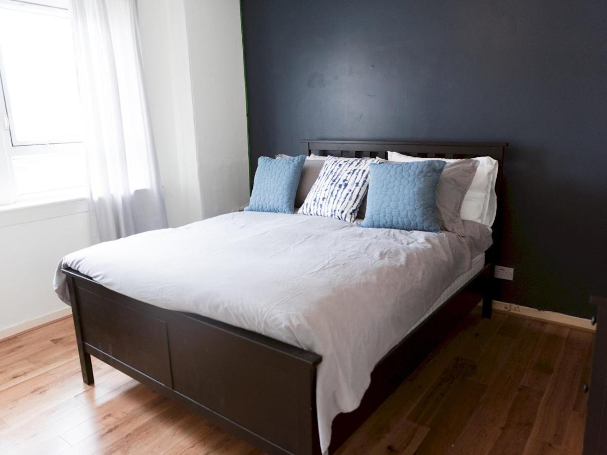 Pass The Keys Cozy Two Bed Flat Near Glasgow Airport & Πέισλι Εξωτερικό φωτογραφία